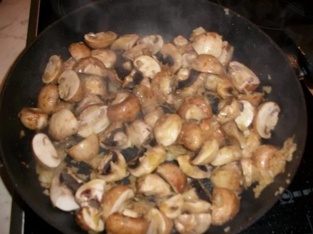 Schweinemedaillons mit Champingonsauce und Kartoffeln - Rezept - Bild Nr. 4