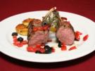Lammkarree aus dem Ofen mit Kartoffelplätzchen und Gemüse - Rezept