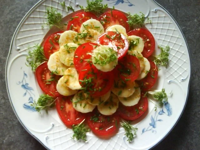 Rezept: Tomatensalat, mal exotisch Bild Nr. 2 Tomatensalat, mal exotisch - Rezept - Bild Nr. 2