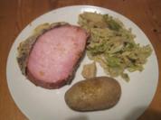 Kasseler in Blätterteig mit Pilz-Hack-Zwiebeln - Rezept