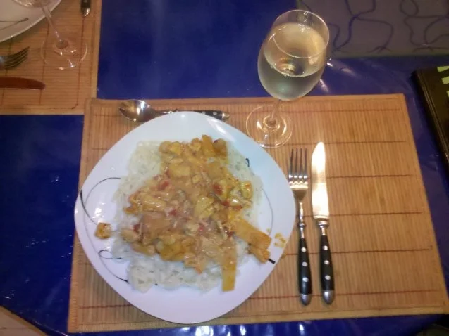 Rezept: Geflügel: Sahnegeschnetzeltes im Asia-Stil Geflügel: Sahnegeschnetzeltes im Asia-Stil - Rezept