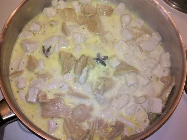 Rezept: Geflügel: Sahnegeschnetzeltes im Asia-Stil Bild Nr. 4 Geflügel: Sahnegeschnetzeltes im Asia-Stil - Rezept - Bild Nr. 4