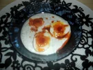 Eier auf Joghurt mit Paprikabutter - Rezept