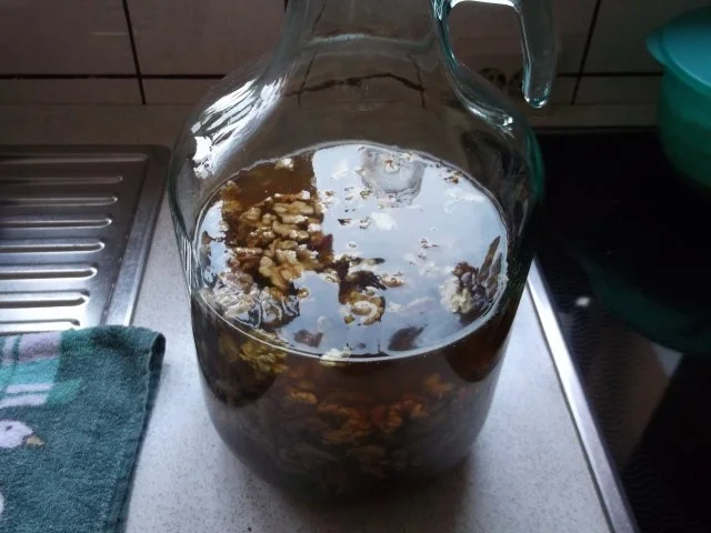 Rezept: Walnußlikör Bild Nr. 6 Walnußlikör - Rezept - Bild Nr. 6