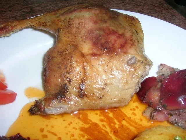 Rezept: Entenbraten mit Äpfel u Pflaumen, Preiselbeerrotkohl mit Klössen +leckerem Sößchen Bild Nr. 5 Entenbraten mit Äpfel u Pflaumen, Preiselbeerrotkohl mit Klössen +leckerem Sößchen - Rezept - Bild Nr. 5