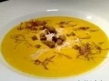 Kürbissuppe mit Zupffleisch und Croutons - Rezept