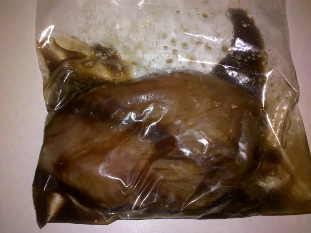 Geflügel: Mariniertes Putenschnitzel mit Bratspätzle und Käse-Sahne-Soße - Rezept - Bild Nr. 2