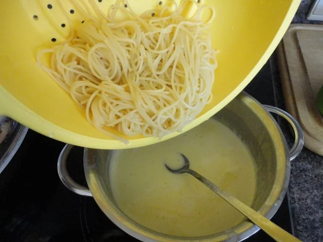 Rezept: Pasta al Limone mit King Prawns Bild Nr. 7 Pasta al Limone mit King Prawns - Rezept - Bild Nr. 7