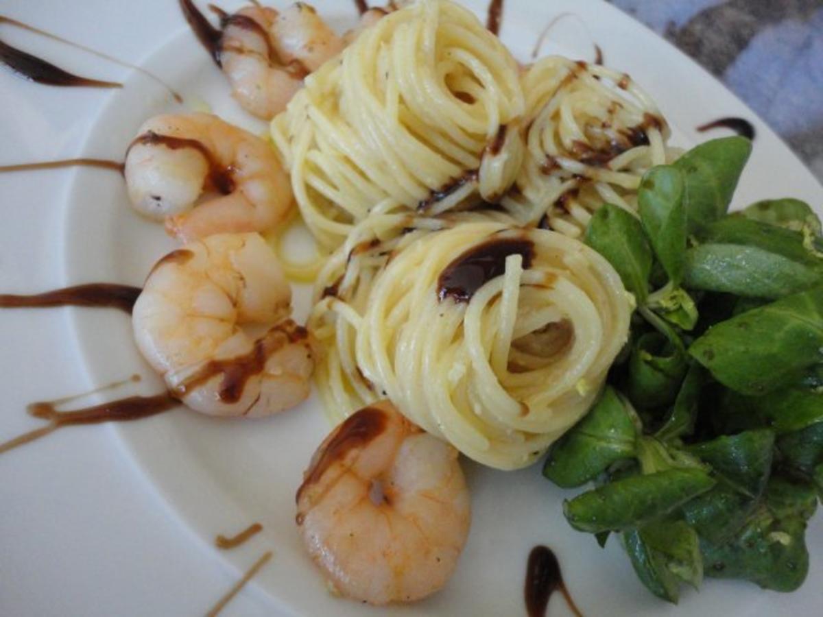 Pasta al Limone mit King Prawns Rezept kochbar.de