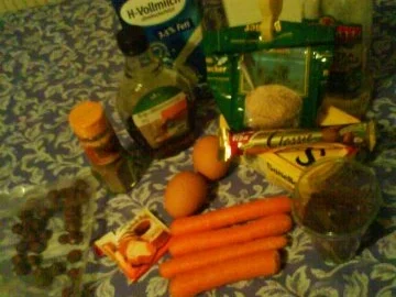 Rezept: Carrot Monster Cupcakes with Orange Frosting Bild Nr. 2 Carrot Monster Cupcakes with Orange Frosting - Rezept - Bild Nr. 2