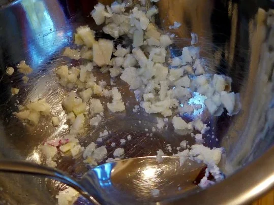 Rezept: Sesam-Knoblauch-Dipp Bild Nr. 2 Sesam-Knoblauch-Dipp - Rezept - Bild Nr. 2