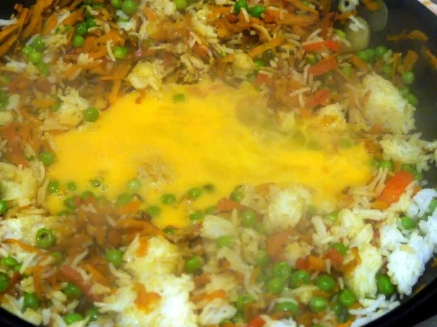 Scharfe Fischnuggets mit Bratreis - Rezept - Bild Nr. 6