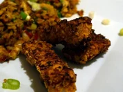 Scharfe Fischnuggets mit Bratreis - Rezept