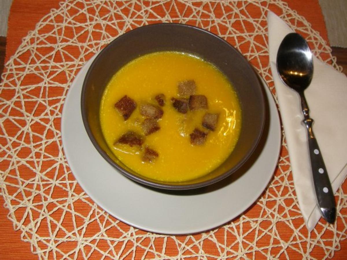 Kürbiscremesuppe - Rezept mit Bild - kochbar.de