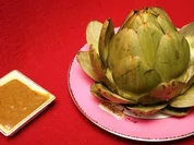 Gedünstete Artischocken mit Basilikumdip - Rezept