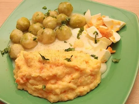 Rosenkohl mit Schnippel-Ei und Rüben-Pü - Rezept - Bild Nr. 4