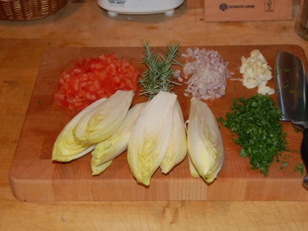 GESCHMORTE BRÜSSELER SPITZEN MIT TOMATEN CHICOREE / ENDIVES BELGES ... GESCHMORTE BRÜSSELER SPITZEN MIT TOMATEN CHICOREE / ENDIVES BELGES ...