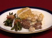 Rinderfilet mit Serviettenklößen und Bohnen im Speckmantel (Norman Langen) - Rezept