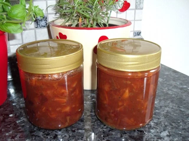 Rezept: Quitten-Pflaumen-Dattel-Chutney Quitten-Pflaumen-Dattel-Chutney - Rezept