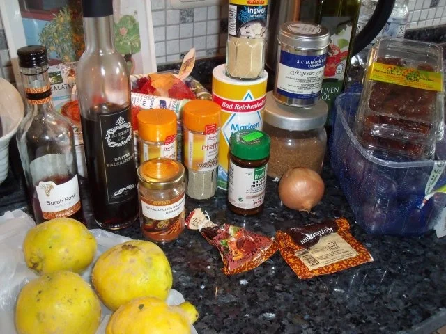 Rezept: Quitten-Pflaumen-Dattel-Chutney Bild Nr. 3 Quitten-Pflaumen-Dattel-Chutney - Rezept - Bild Nr. 3