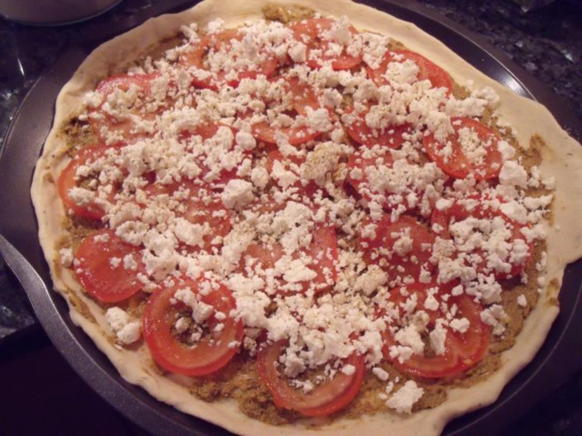 Pizza Pesto rosso - Rezept - Bild Nr. 3