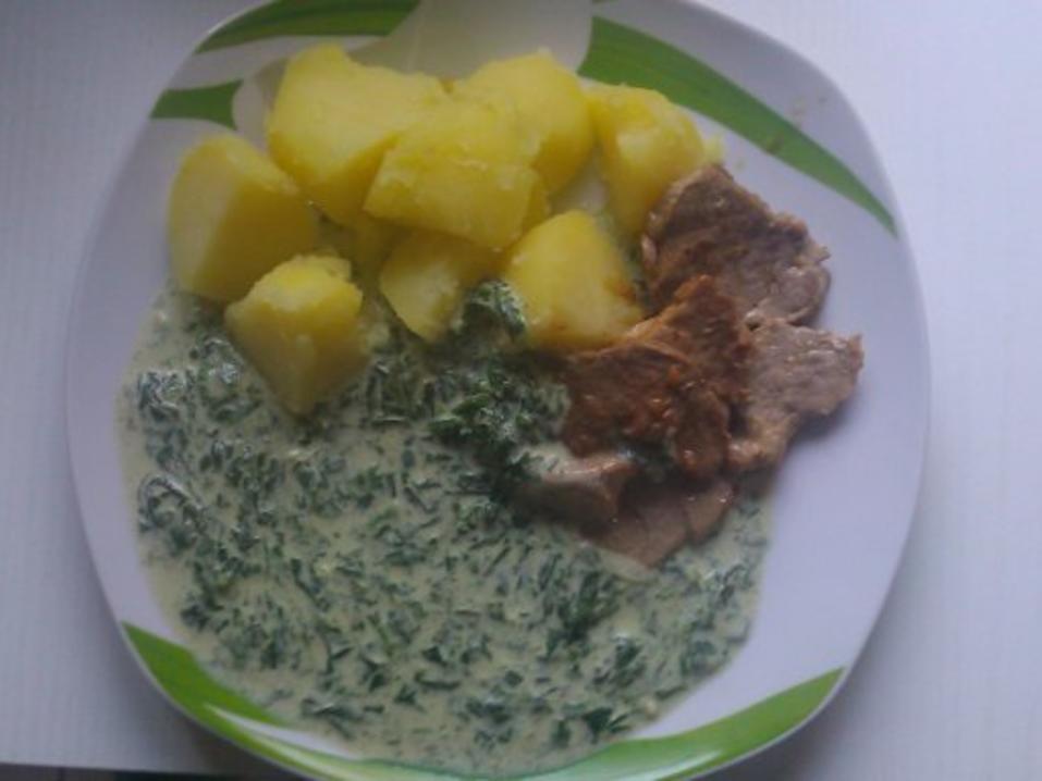 Schweinefilet auf Spinat Sahne Soße mit Kartoffeln - einfach - 152 kcal ...