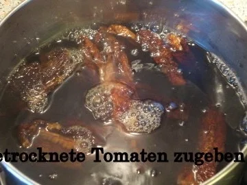 Rezept: getrocknete Tomaten einlegen - Basic Bild Nr. 3 getrocknete Tomaten einlegen - Basic - Rezept - Bild Nr. 3