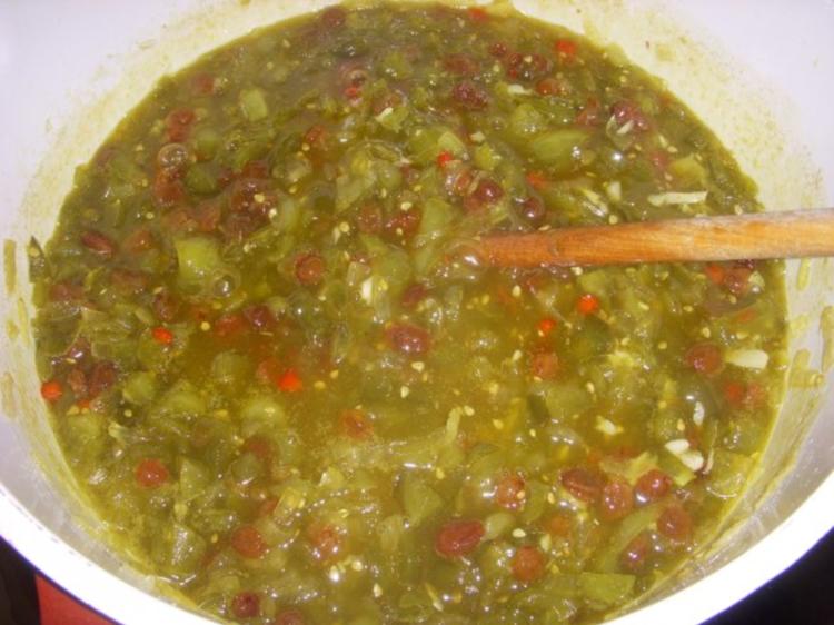 Chutney aus grünen Tomaten, mit Rosinen