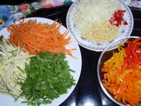 Pikante Fischnuggets mit Gemüsereis - Rezept - Bild Nr. 4