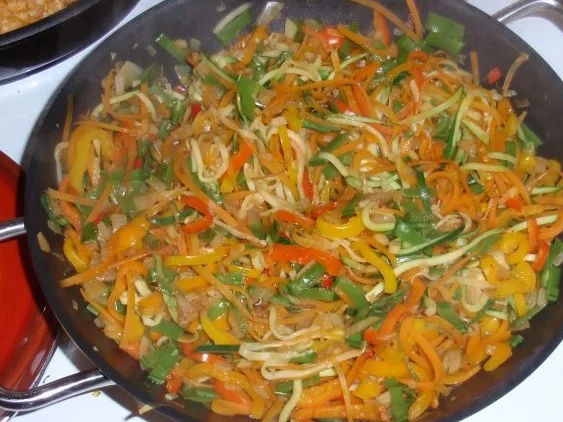 Pikante Fischnuggets mit Gemüsereis - Rezept - Bild Nr. 10