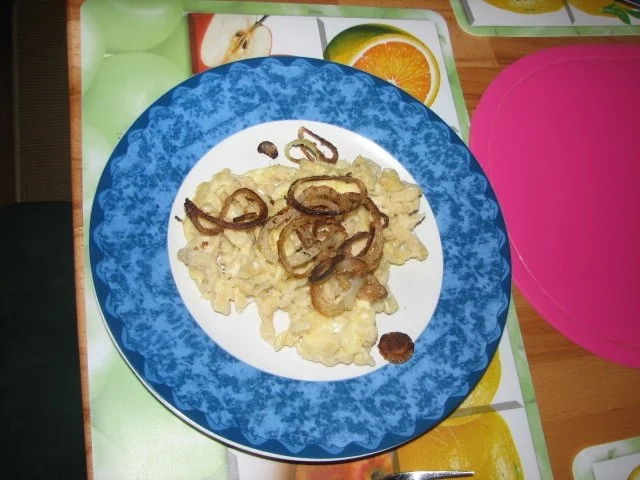 Allgäuer Käsespätzle mit Rostzwiebel - Rezept - Bild Nr. 7