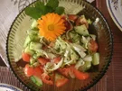 Rezept: Kleiner gemischter Salat in Kräutervinagrette Kleiner gemischter Salat in Kräutervinagrette - Rezept