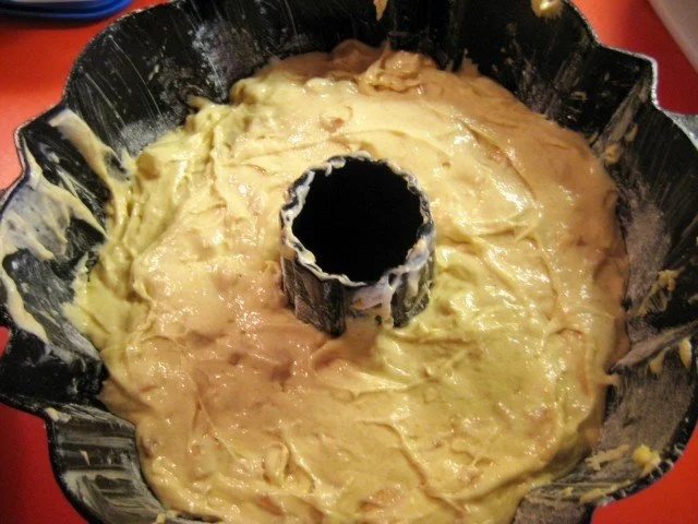 Rezept: Gugelhupf mit Äpfeln Bild Nr. 12 Gugelhupf mit Äpfeln - Rezept - Bild Nr. 12