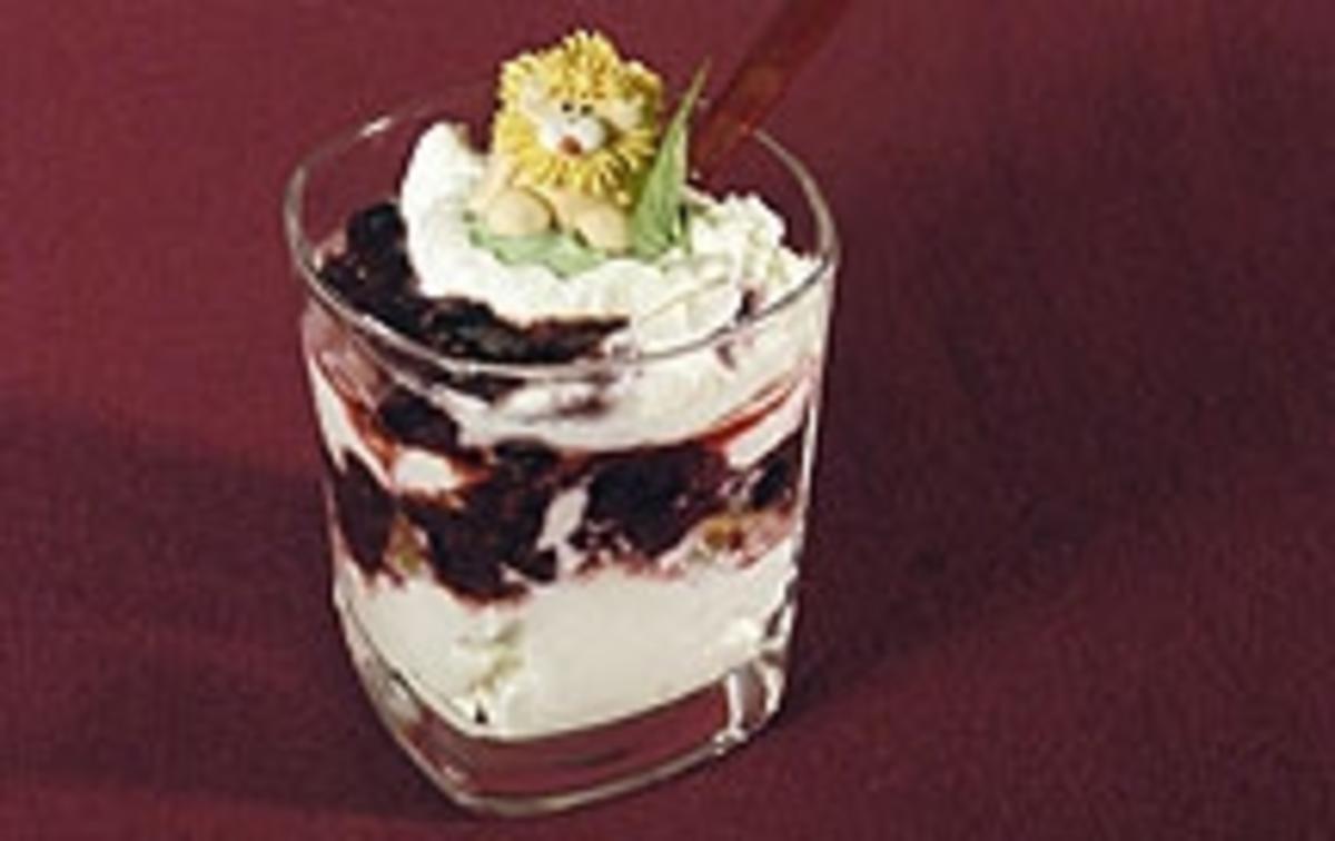 Bilder für Waldbeeren-Amarettini-Mousse (Ines Krüger) - Rezept