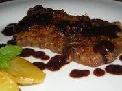 Roastbeef Steak mit Rotwein " Reduktion" - Rezept