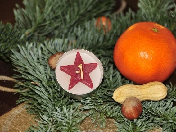 Rezept: Adventskalender 1. Tag: Williams-Christ-Wickeltorte Bild Nr. 2 Adventskalender 1. Tag: Williams-Christ-Wickeltorte - Rezept - Bild Nr. 2