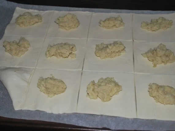 Zwiebeltaschen aus Blätterteig - Rezept - Bild Nr. 2