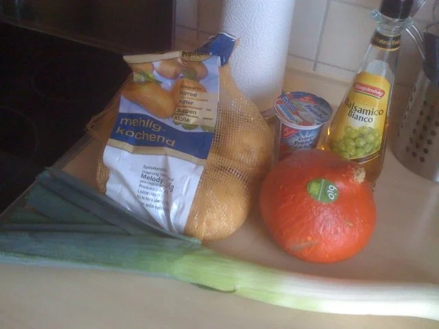 Rezept: Leo´s Kürbis-Creme-Suppe Bild Nr. 2 Leo´s Kürbis-Creme-Suppe - Rezept - Bild Nr. 2