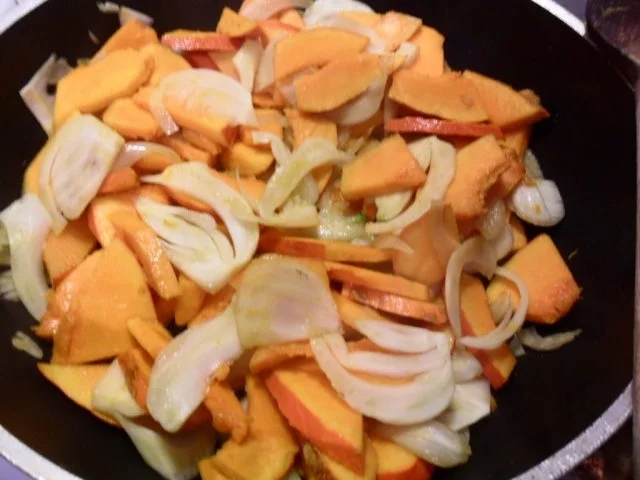 Spaghetti mit Kürbis-Fenchel-Soße - Rezept - Bild Nr. 3