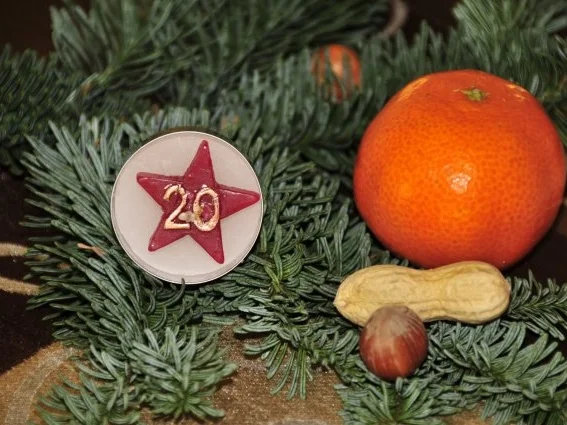 Rezept: Adventskalender 20. Tag: Bratapfelparfait Bild Nr. 2 Adventskalender 20. Tag: Bratapfelparfait - Rezept - Bild Nr. 2