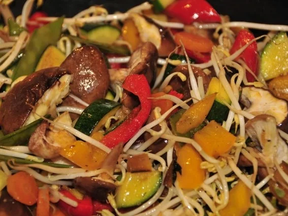 Asiatische Gemüsepfanne an scharfer Kokossauce - Rezept - Bild Nr. 7