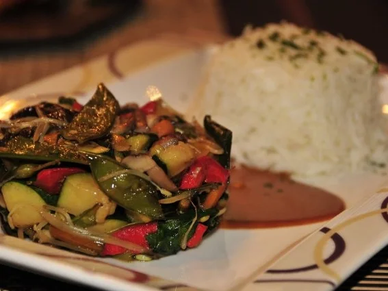 Asiatische Gemüsepfanne an scharfer Kokossauce - Rezept - Bild Nr. 9