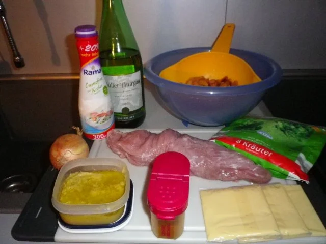 Rezept: Schweinemedallions mit Pfifferlingen in Kräutersauce Bild Nr. 4 Schweinemedallions mit Pfifferlingen in Kräutersauce - Rezept - Bild Nr. 4