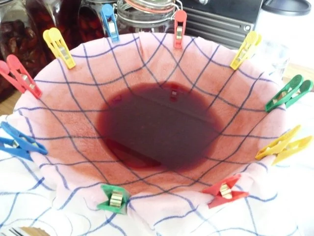 Liköre & Co : Es ist soweit - Das große Abfüllen - Rezept - Bild Nr. 7