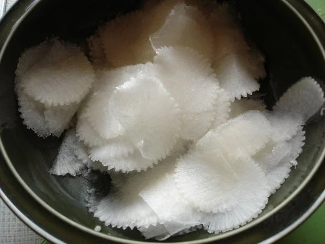 Champignonrührei mit Rettichsalat - Rezept - Bild Nr. 5