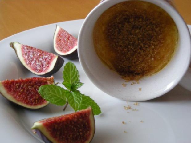 Panna Cotta mit Tonkabohne an Feigen nature - Rezept - kochbar.de