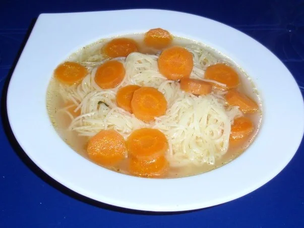 Rezept: Nudelsuppe Bild Nr. 7 Nudelsuppe - Rezept - Bild Nr. 7