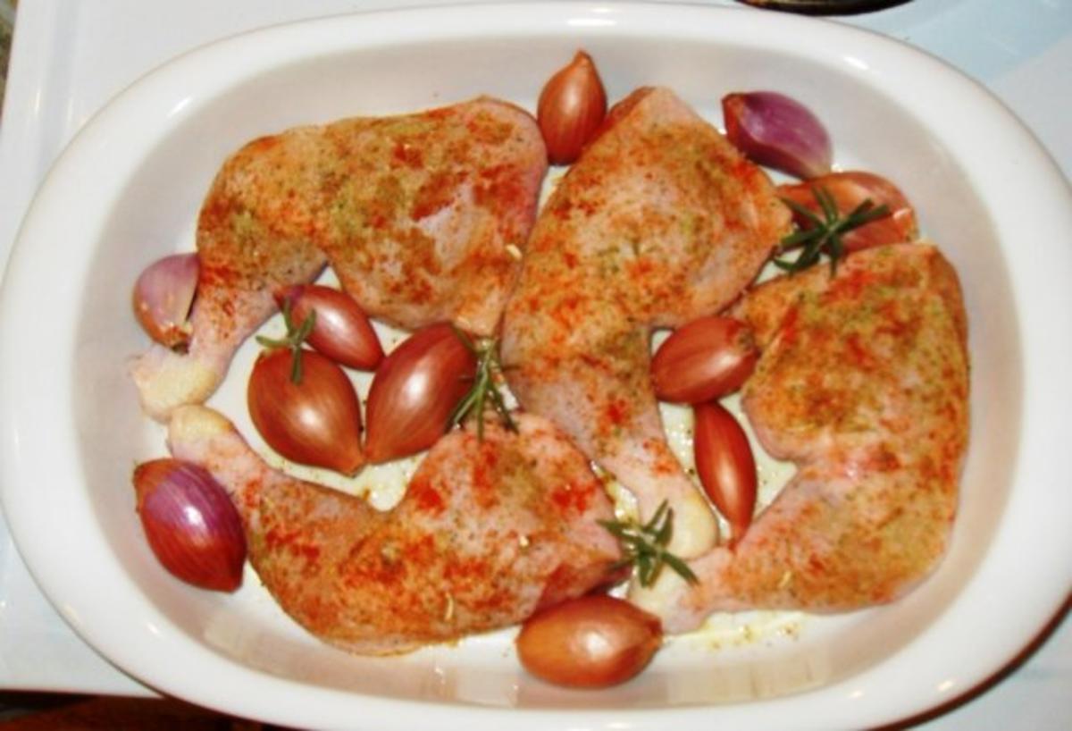 knusprige Hähnchenschenkel mit Rosmarinkartoffeln - Rezept