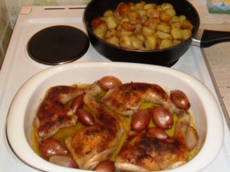 Knusprige Hähnchenschenkel mit Rosmarinkartoffeln - 99 kcal/100g
