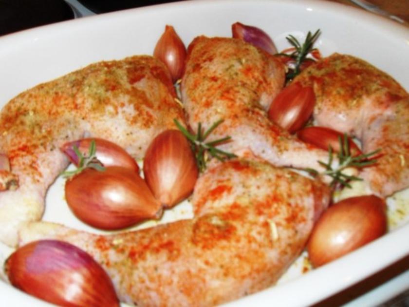 Knusprige Hähnchenschenkel mit Rosmarinkartoffeln - 99 kcal/100g